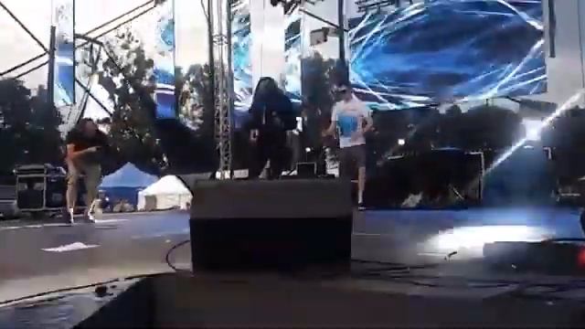 Milli Vanilli Fab Morvan & John Davis Face Meets Voice Performance 10-06-2018 смотреть онлайн