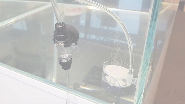 EHEIM CO2 Diffusor 600l mit Blasenzähler смотреть онлайн