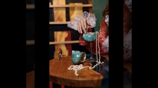 Помню твои губы. Разбитые кулаки эстетика. Разбитые кулаки эстетика. Я помню твои глаза. Помню руки твои родная теплоту.