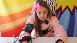 УДИВИТЕЛЬНЫЙ ЧЕЛЛЕНДЖ: ПАПА vs ДЕТЕКТОР ЛЖИ или ПРОЖАРКА ПАПЫ! КТО ЛЖЁТ? Супер Каролина Шоу