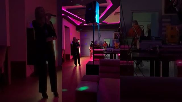 Караоке "Мах" Гамбург. Karaoke Hamburg. смотреть онлайн