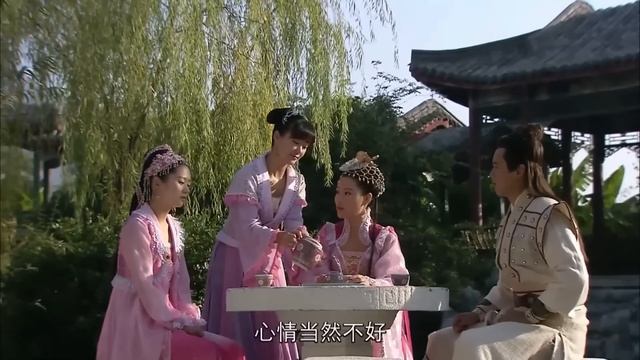 🍬【Full Movie】绝世丑女参加皇帝选妃，她竟是装丑皇帝对她一见钟情🍬 #中國電視劇 #甜劇 #愛情 #熱播電視劇 #china
