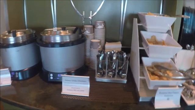 Admirals Club VIP Lounge in Miami, Florida смотреть онлайн