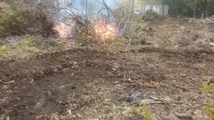 Работа захватом на мини экскаваторе