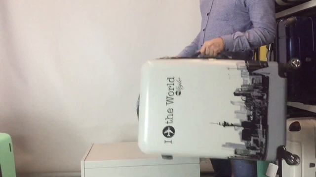 Чемодан на колёсах L 01866 смотреть онлайн