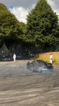 Koenigsegg Jesko Hypercar doing Insane Donuts!