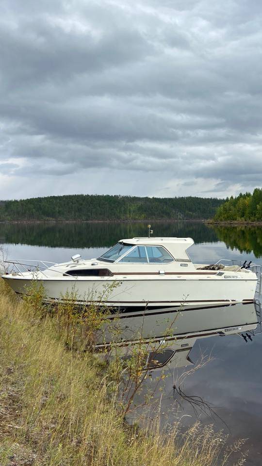 Первый поход на катере с двигателем ОМ 613 смотреть онлайн