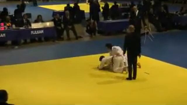 quando si pratica un Judo statico...X'| смотреть онлайн