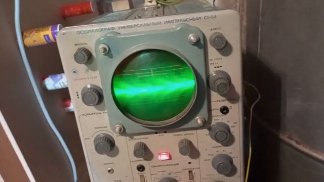 Настройка волнового резонанса 122 кГц теслы (без ёмкости макушки) с АМ 1 кГц. Осциллограмма. Схема смотреть онлайн