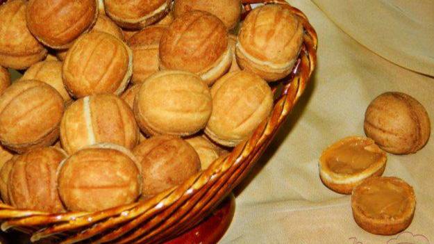 Орешки со сгущенкой