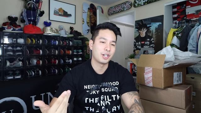 Unboxing A HUGE Sneaker & Hypebeast Haul!
