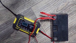 Обзор ЗАРЯДКИ для АКБ мото...