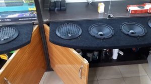 Полка на приору седан