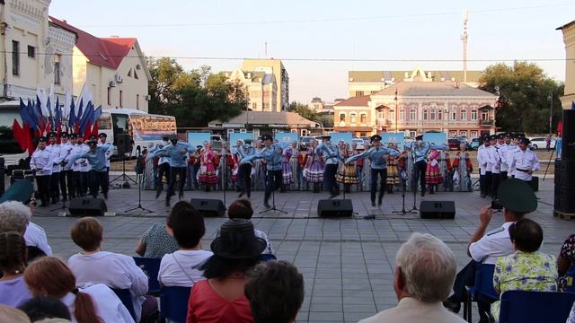 «Оренбургский Государственный Академический Русский Народный Хор» – «Оренбуржцы казаки»
