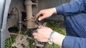 Замена колодок с профилактикой спорта ( поршень ) на Ваз / Лада / Lada 2108, 2110, 2112, 2113, 2115