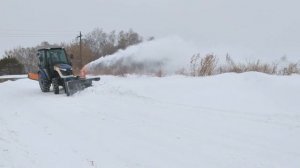Трактор Русич 504. Очередное испытание снегоротора на гидравлике.