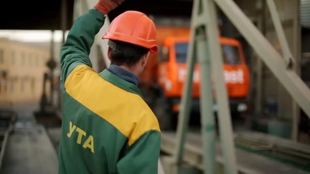 Автомобилеразгрузчики и Весы производства Элеваторпромсервис на зерновом терминале УкрТрансАгро