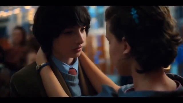 TODOS OS BEIJOS DE FINN E MILLIE (STRANGER THINGS) смотреть онлайн
