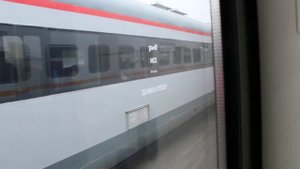 Гонки электропоездов ЭД4МКМ-0155 vs ЭД4М-0500