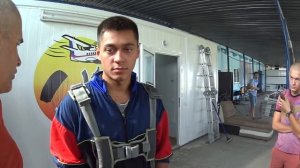 Подготовка к прыжку с парашютом