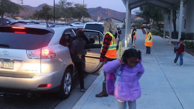 The Giving Tree partner: Verrado Elementary School смотреть онлайн