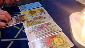 Ельцин Центр закроют в ближайшее время или нет Расклад таро РУС.