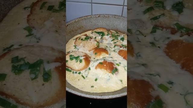 Очень сытный Омлет с поджаренным Хлебушком. смотреть онлайн