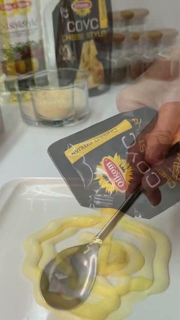 Запечена цвітна капуста з сирним соусом 🧀