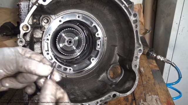 PART 9/15: How to disassemble Toyota Automatic transmission A140E. Brake band смотреть онлайн