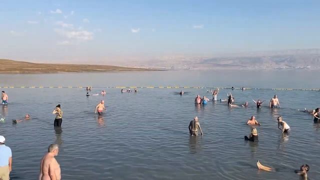 Floating in the Dead Sea, January 22, 2023 смотреть онлайн