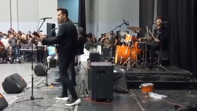 Grupo Morsa: Carry That weight смотреть онлайн