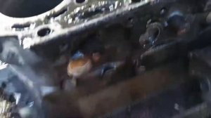 deutz bf4m2012 engine fault pisto and valve damage #khan_mechanical #deutz #diesel #enginerepair