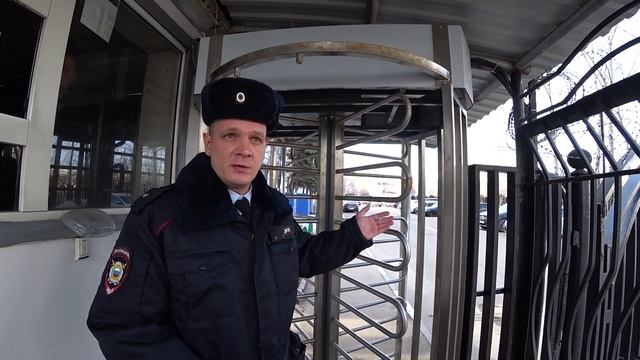 Столичные полицейские присвоили городскую территорию смотреть онлайн