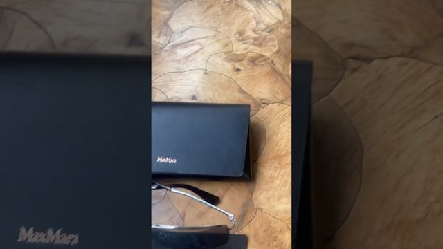 Очки Max Mara с легким зеркальным эффектом смотреть онлайн