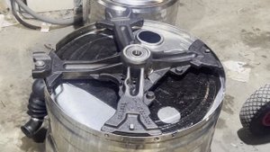 Из помойки на витрину часть 5   собираем бак фланец крестовины и их центровка