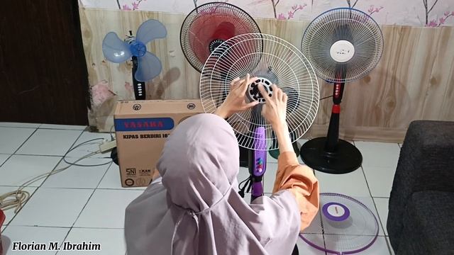 Unboxing Kipas Angin Baru Florian : Cosmos Meledak 🔥‼️ смотреть онлайн