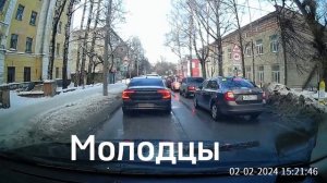 Воронеж научился пропускать скорую даже там где это сложно