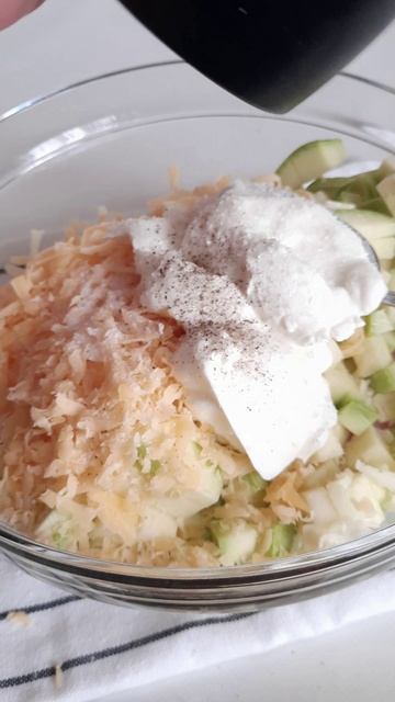 Легкий ужин ЗАПЕКАНКА ИЗ КАБАЧКОВ И КУРИЦЫ. смотреть онлайн