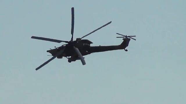 Пилотажная группа "Беркуты" (Ми-28Н). Салют, одиночный пилотаж, поклон зрителям. МАКС-2021.