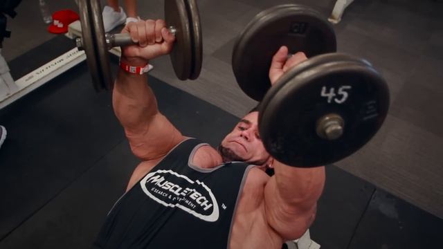 The Squeeze Method For Building A Big Defined Chest смотреть онлайн