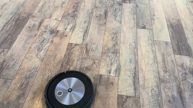 Yeedi Cube Robot Vacuum & Mop Features compared to Roomba J7+ смотреть онлайн