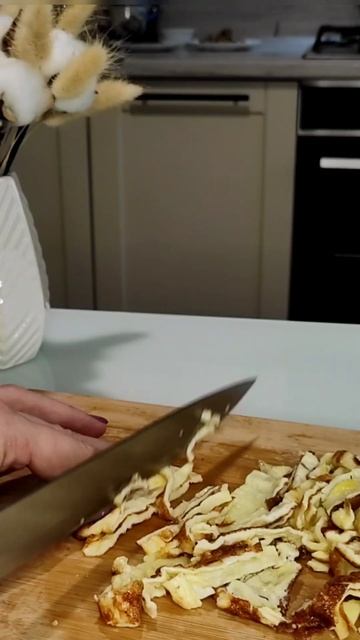 вкусный и полезный салат с куриной печенью и маринованным красным луком смотреть онлайн