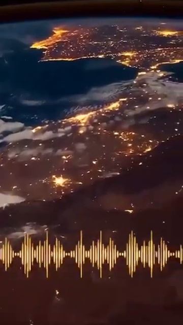 Вот как звучит магнитное поле Земли, улучшенный звук #shorts смотреть онлайн