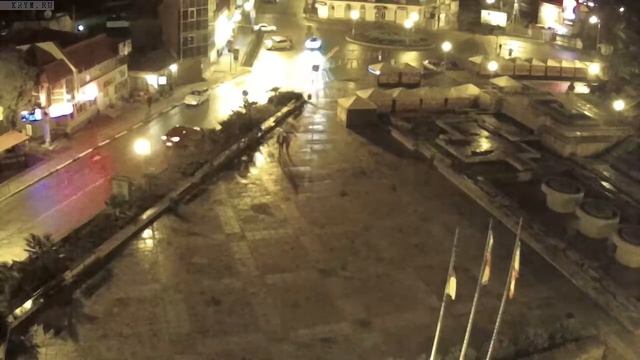 Вебкамера "Площадь Советская". Запись 27.11.2017 21:00:03 смотреть онлайн