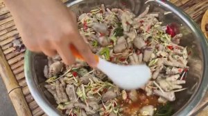 Деревенские повара готовят куриные ножки по вкусным рецептам