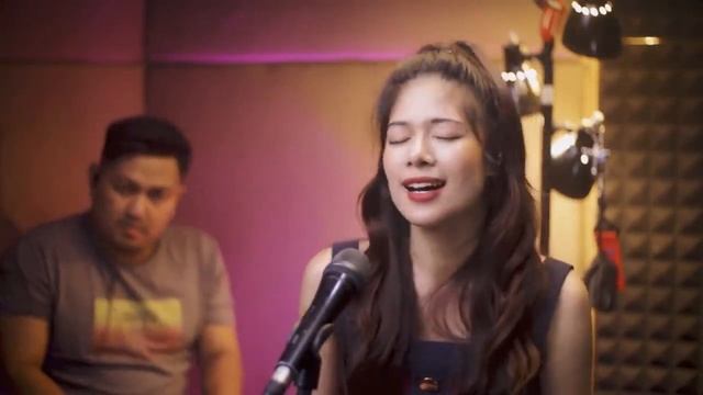 I'll Be Over You | Gigi De Lana смотреть онлайн