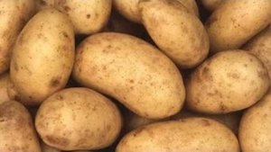 Обед. Картофель, мясо и салат. Маринкины творинки