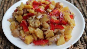 Картофельный салат с маслятами и сладким перцем