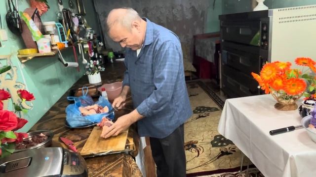 ,,Готовим шашлык в духовке’’Cooking shish kebab in the oven,,