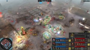 Гвардеец сдерживает плотный напор ХАОСА: Dawn of War 2